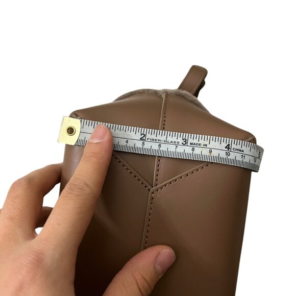 Teddy Blake‎ Eliza Faux Fur Leather Bucket Crossbody Chocolate Brown Neutral - Picture 14 of 15